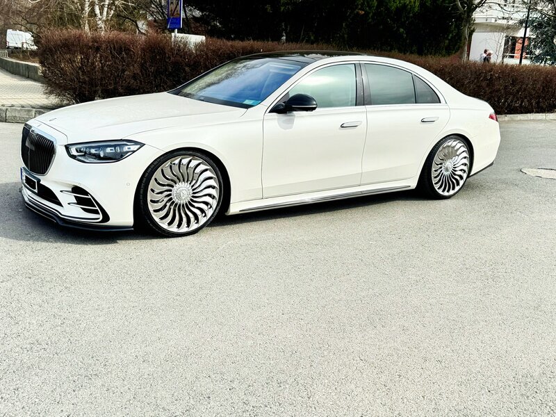 Mercedes-Benz S 500