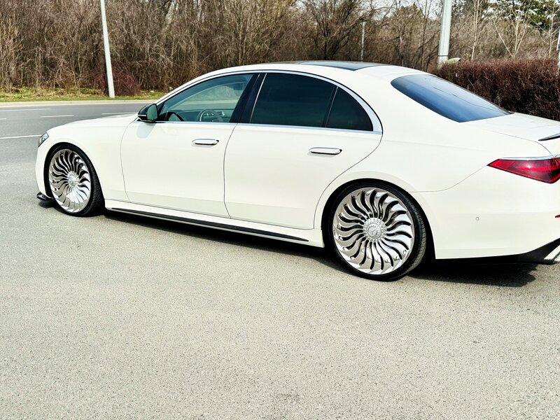 Mercedes-Benz S 500
